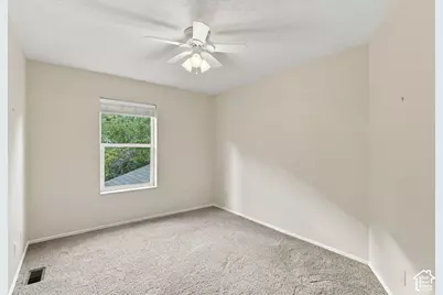 2957 E Lostwood Dr, Sandy, UT 84092 - Photo 43