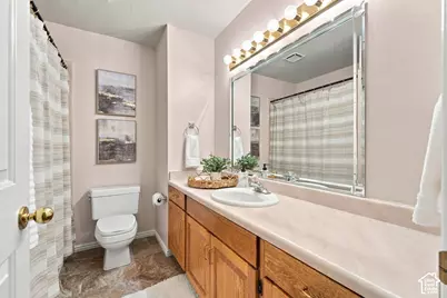 2957 E Lostwood Dr, Sandy, UT 84092 - Photo 45