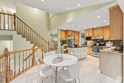 2957 E Lostwood Dr, Sandy, UT 84092 - Photo 19