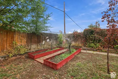 7856 S Pioneer St, Midvale, UT 84047 - Photo 33