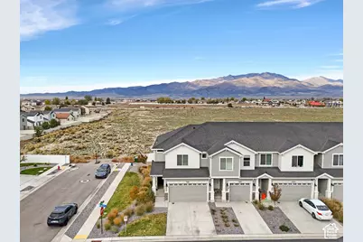 3881 N Aggie Dr E, Eagle Mountain, UT 84005 - Photo 23
