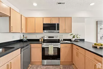 2152 S 1080 E, Heber City, UT 84032 - Photo 11