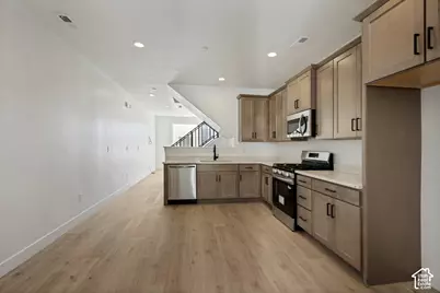 11039 S Freestone Rd #129, South Jordan, UT 84009 - Photo 3