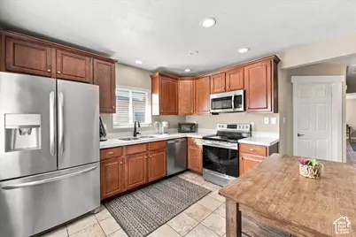 8099 S 700 E, Sandy, UT 84070 - Photo 13
