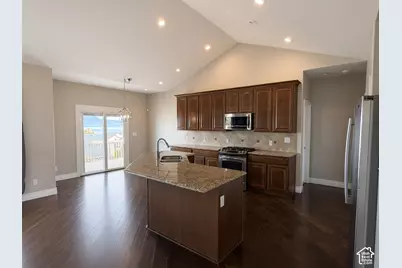 3334 Peregrine Trl, Saratoga Springs, UT 84045 - Photo 9
