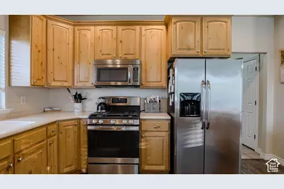 3175 N 700 E, Lehi, UT 84043 - Photo 17