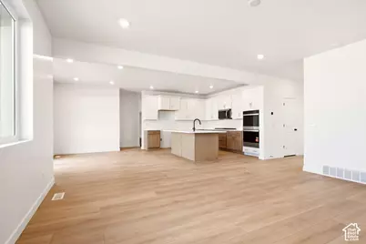 6010 W Wilkins Way S #6, West Valley, UT 84128 - Photo 9