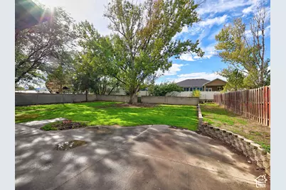 8012 S Bueno Vista Dr, West Jordan, UT 84088 - Photo 39
