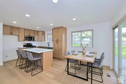 8012 S Bueno Vista Dr, West Jordan, UT 84088 - Photo 9