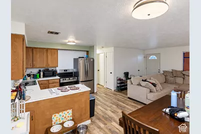 1984 W 3775 S, Roy, UT 84067 - Photo 5