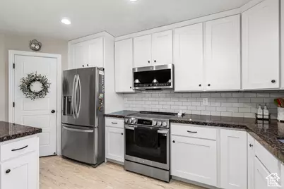 2844 S Island Fox Ln, Saratoga Springs, UT 84045 - Photo 15