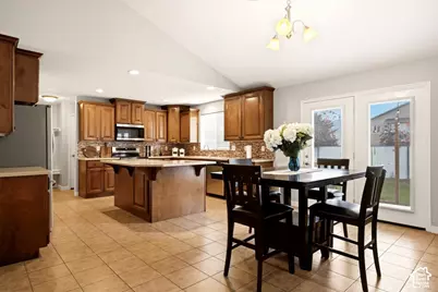 2346 N 1275 W, Clinton, UT 84015 - Photo 9