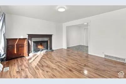 1952 W 12015 S, Riverton, UT 84065 - Photo 5