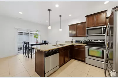 82 E Saddle Villa Dr S, Draper, UT 84020 - Photo 15