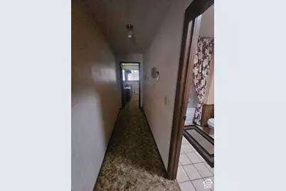 8671 S Tracy Dr, Sandy, UT 84093 - Photo 7