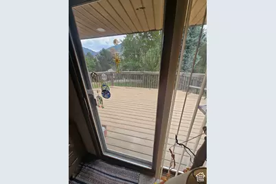 8671 S Tracy Dr, Sandy, UT 84093 - Photo 17