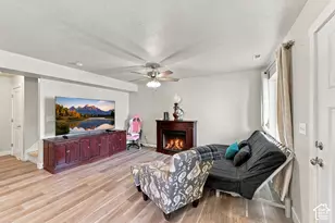 936 N Center St, Santaquin, UT 84655 - Photo 13