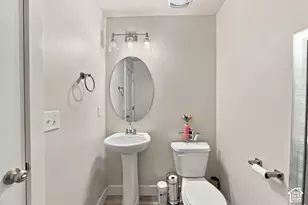 936 N Center St, Santaquin, UT 84655 - Photo 27