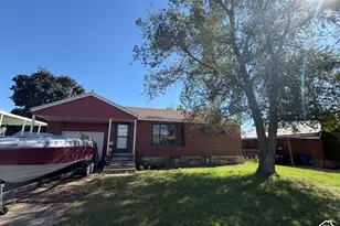 289 E 4475 S, Washington Terrace, UT 84405 - Photo 1