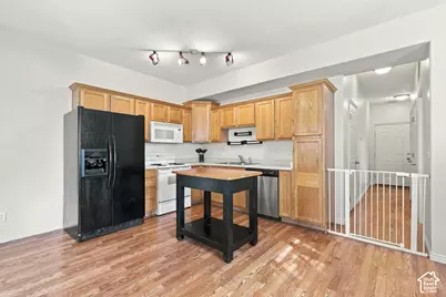 6678 S Pines Point Way, West Jordan, UT 84084 - Photo 9