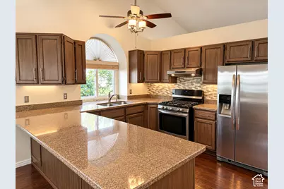 11976 S Hidden Rd E, Sandy, UT 84092 - Photo 5