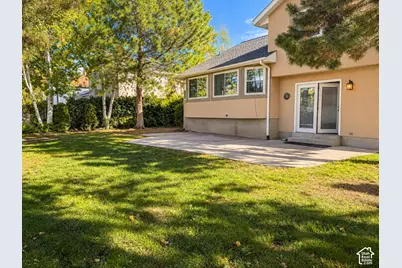 11976 S Hidden Rd E, Sandy, UT 84092 - Photo 41