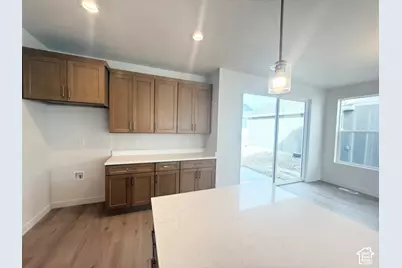 7654 S Clipper Hill Rd W, West Jordan, UT 84081 - Photo 9