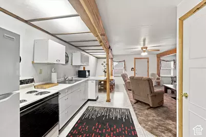 1095 W Acorn Ln, Midway, UT 84049 - Photo 7