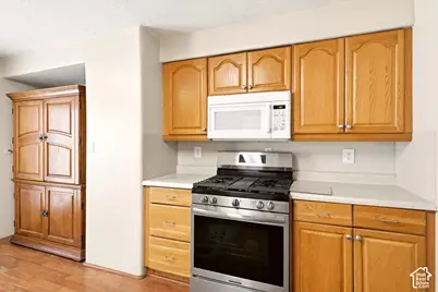 825 S 1650 E #C, Clearfield, UT 84015 - Photo 13