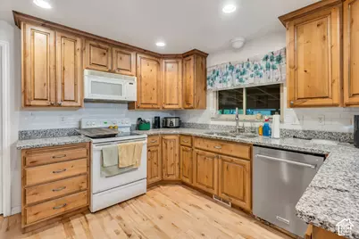 111 E 9800 S, Salem, UT 84653 - Photo 21