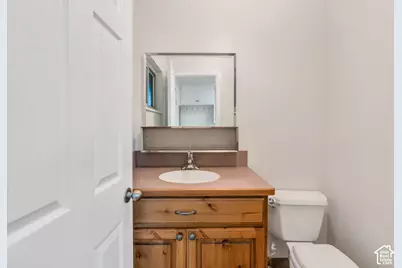 111 E 9800 S, Salem, UT 84653 - Photo 23