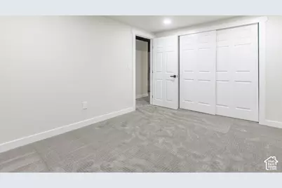 6231 S 2275 E, Holladay, UT 84121 - Photo 19