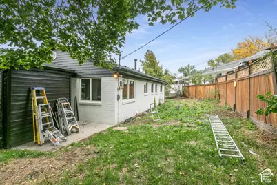 6231 S 2275 E, Holladay, UT 84121 - Photo 25