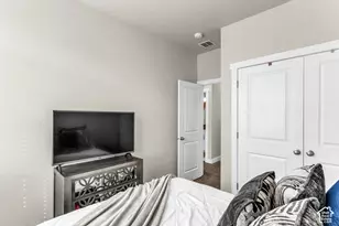 653 S 450 E, Clearfield, UT 84015 - Photo 21