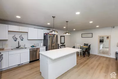 2016 W Hewwood Cir S, Taylorsville, UT 84129 - Photo 5