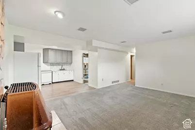 21 W 6830 S, Murray, UT 84107 - Photo 27