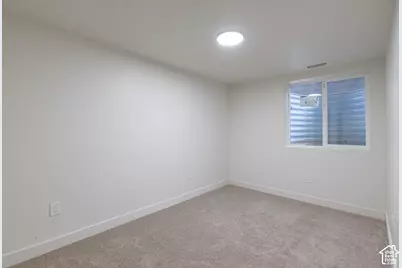 5135 S 1000 E, Murray, UT 84117 - Photo 17