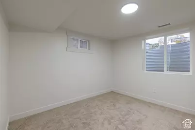 5135 S 1000 E, Murray, UT 84117 - Photo 19