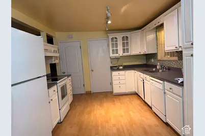 507 W Anderson Ave, Murray, UT 84123 - Photo 5