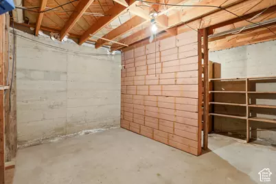 1519 N 400 W, Bountiful, UT 84010 - Photo 25