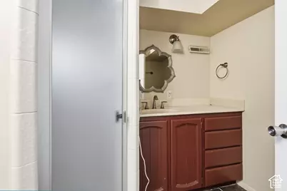 882 E 460 S, Orem, UT 84097 - Photo 25
