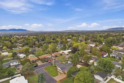 2995 E 7145 S, Cottonwood Heights, UT 84121 - Photo 5