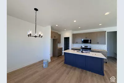 3637 W Collingwood Rd S #226, Taylor, UT 84401 - Photo 5