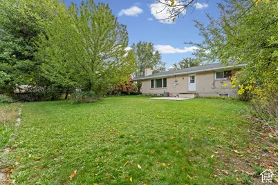 1233 E Center St, Springville, UT 84663 - Photo 25
