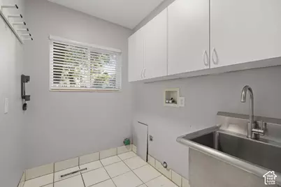 2090 E Cresthill Dr, Holladay, UT 84117 - Photo 31