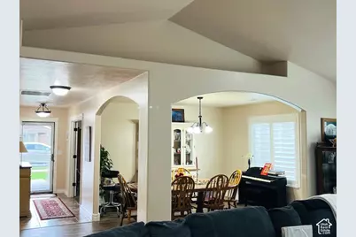1896 W Park Dr S, Syracuse, UT 84075 - Photo 5