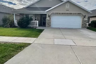 1896 W Park Dr S, Syracuse, UT 84075 - Photo 1