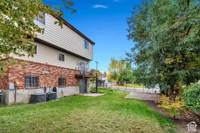 1009 N 250 E, Centerville, UT 84014 - Photo 33