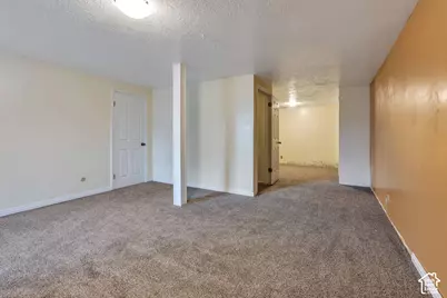 1009 N 250 E, Centerville, UT 84014 - Photo 27