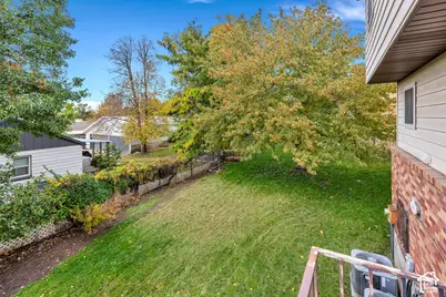 1009 N 250 E, Centerville, UT 84014 - Photo 13